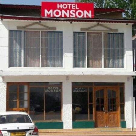 Hotel Monson Srīnagar Buitenkant foto